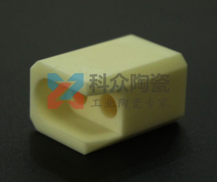 氧化鋁陶瓷有那三個顯著的優點？